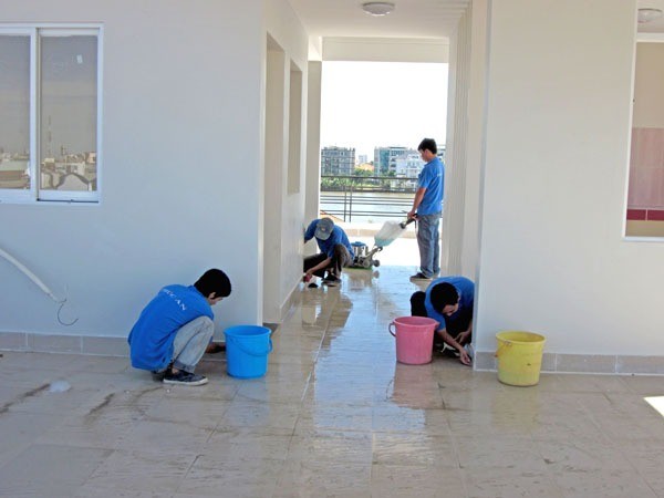 Vì sao quý khách nên chọn dịch vụ vệ sinh nhà sau xây dựng của vệ sinh Bình Minh